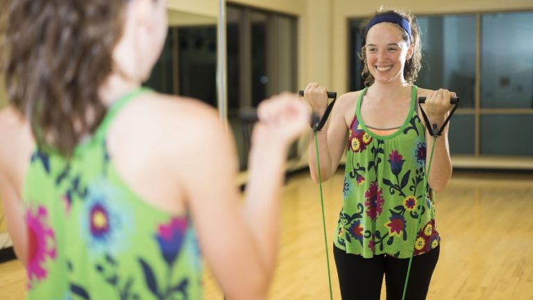 Prévention de la tendinopathie de l'épaule : exercices et soins